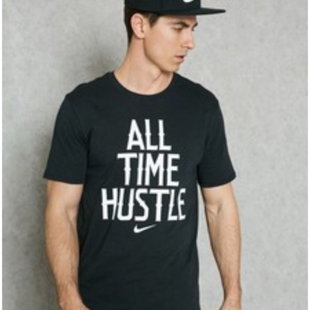 NWOT Men’s Nike tshirt